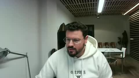 maythe4bwu online show from December 30, 9:37 am