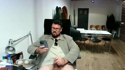 maythe4bwu online show from September 30, 10:59 pm