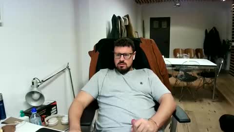 maythe4bwu online show from October 4, 1:09 pm