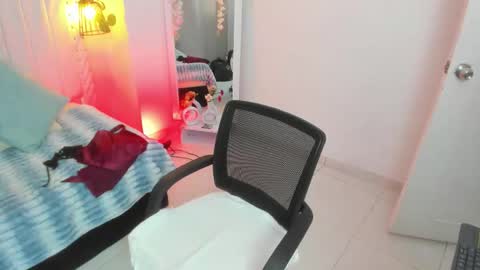 Snapshot of mayu_kim chatting on October 27, 7:07 pm Mayu KIm online show from October 27, 7:07 pm