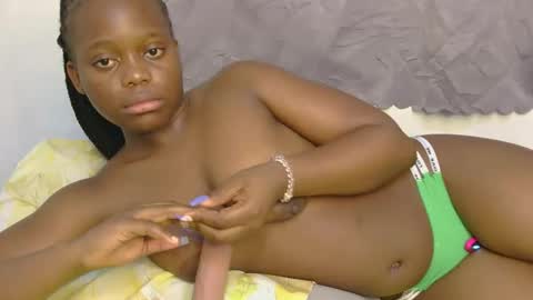 mazel_quincy online show from September 13, 8:36 am