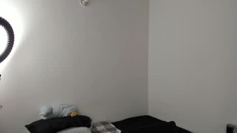 mazikeen_18 online show from March 27, 1:44 pm