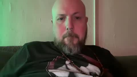 Snapshot of mb440 chatting on December 31, 12:11 am mb440 online show from December 31, 12:11 am