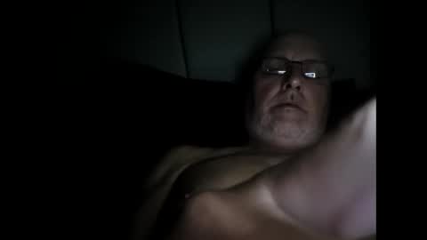 Snapshot of mbravo420 chatting on April 11, 12:20 pm mbravo420 online show from April 11, 12:20 pm