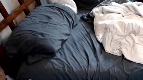 Snapshot of mcdarren chatting on February 20, 6:24 pm Darren online show from February 20, 6:24 pm