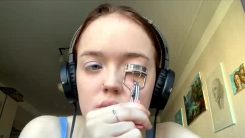 Hello Lisa here   Help me to make 50 thumbs up 333 online show from October 8, 8:12 am
