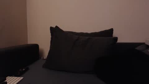 Snapshot of mcmike_es chatting on October 25, 7:30 pm Mike online show from October 25, 7:30 pm