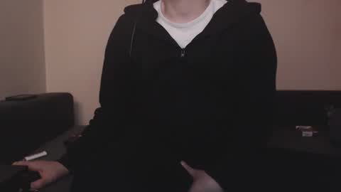 Snapshot of mcmike_es chatting on November 21, 8:51 pm Mike online show from November 21, 8:51 pm