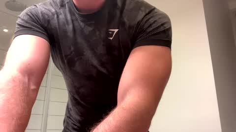 Snapshot of mcr8080 chatting on December 30, 6:31 am mcr8080 online show from December 30, 6:31 am