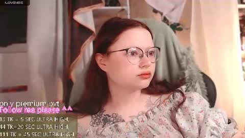 Snapshot of me_hanna chatting on June 30, 2:12 am Hanna online show from June 30, 2:12 am