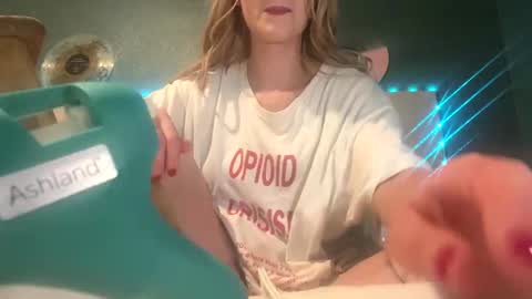 meadowmoon3 online show from October 28, 6:28 am