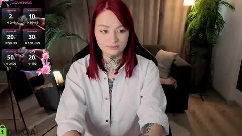 Snapshot of meantime_ chatting on March 4, 8:42 am Nicole online show from March 4, 8:42 am