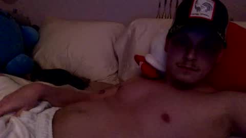 Snapshot of meatbeatrr chatting on February 22, 11:57 pm Trey online show from February 22, 11:57 pm