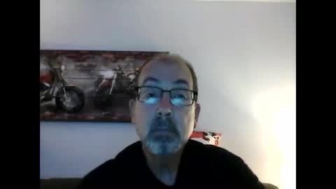 me at home online show from December 18, 1:02 pm