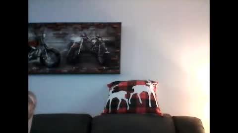 me at home online show from December 21, 1:21 pm