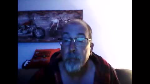 me at home online show from September 19, 10:05 am