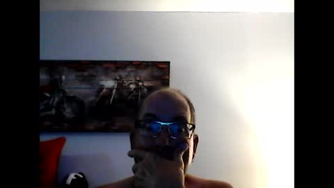 me at home online show from September 25, 2:26 am