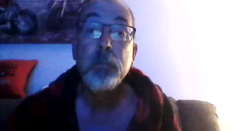 Snapshot of meathome3 chatting on July 22, 9:12 am me at home online show from July 22, 9:12 am