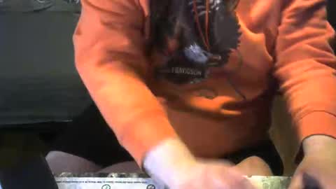 Snapshot of mecha_wolf chatting on February 23, 2:31 am LunerWolf online show from February 23, 2:31 am