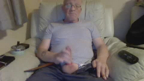 Snapshot of mecos539 chatting on July 9, 9:52 pm mecos539 online show from July 9, 9:52 pm