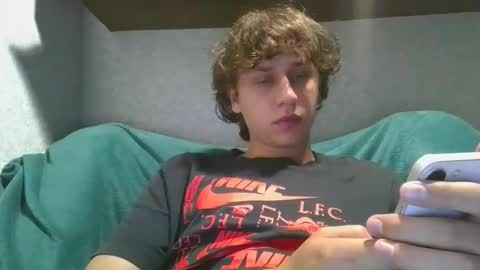 Snapshot of medalistt chatting on May 29, 9:24 pm medalistt online show from May 29, 9:24 pm