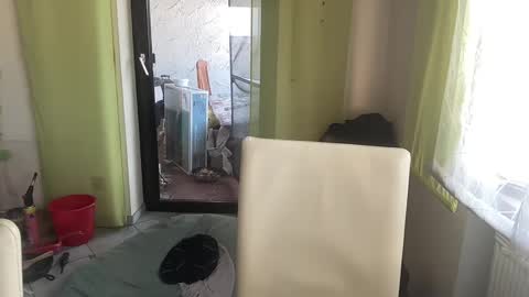 Snapshot of medeinoe chatting on March 3, 9:11 am medeinoe online show from March 3, 9:11 am