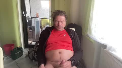 Snapshot of medeinoe chatting on March 10, 9:53 am medeinoe online show from March 10, 9:53 am