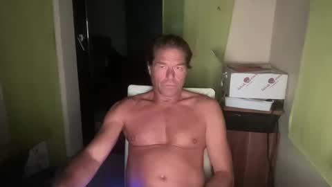 Snapshot of medeinoe chatting on September 14, 8:52 pm medeinoe online show from September 14, 8:52 pm