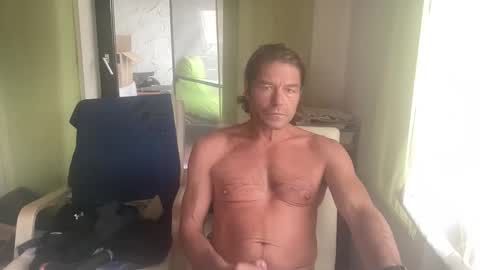 Snapshot of medeinoe chatting on November 10, 12:48 pm medeinoe online show from November 10, 12:48 pm