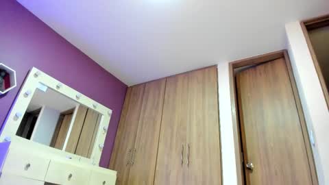 Snapshot of medelynevans chatting on November 11, 10:32 pm medelyn Instagram mady evans13 online show from November 11, 10:32 pm