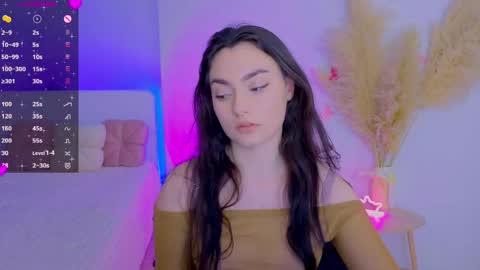 Dina online show from April 17, 8:34 pm