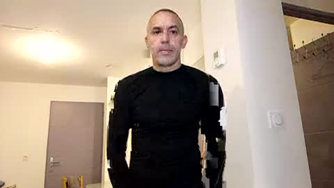 Snapshot of meditmtc chatting on December 2, 11:12 am Meditmtc online show from December 2, 11:12 am