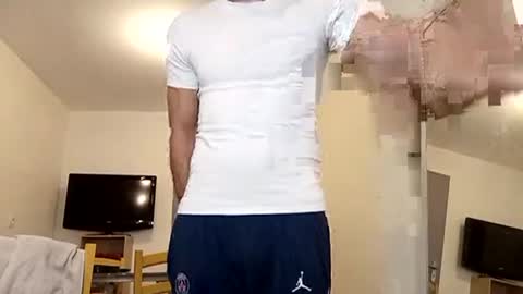 Snapshot of meditmtc chatting on December 5, 7:28 pm Meditmtc online show from December 5, 7:28 pm