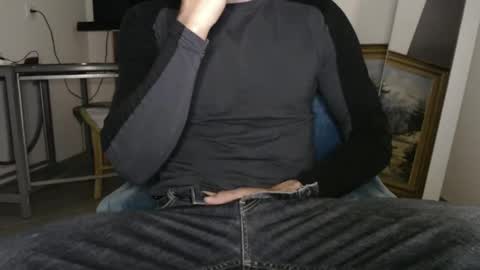 Snapshot of meditmtc chatting on December 22, 7:42 pm Meditmtc online show from December 22, 7:42 pm