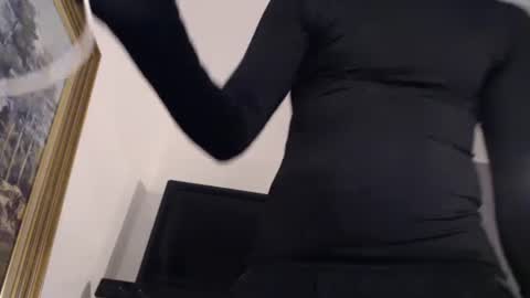 Snapshot of meditmtc chatting on December 28, 7:11 pm Meditmtc online show from December 28, 7:11 pm