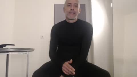 Snapshot of meditmtc chatting on January 6, 5:27 pm Meditmtc online show from January 6, 5:27 pm