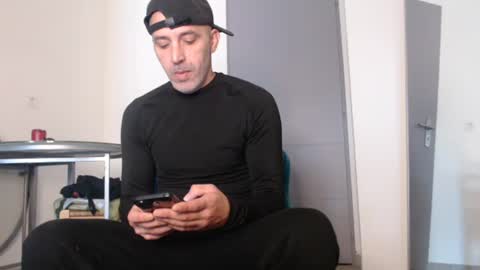 Snapshot of meditmtc chatting on January 16, 11:15 am Meditmtc online show from January 16, 11:15 am