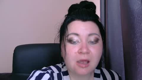 Snapshot of medjik_lool chatting on June 24, 6:01 am Oltereodora-lima online show from June 24, 6:01 am