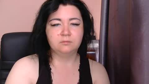 Snapshot of medjik_lool chatting on August 4, 5:21 am Oltereodora-lima online show from August 4, 5:21 am