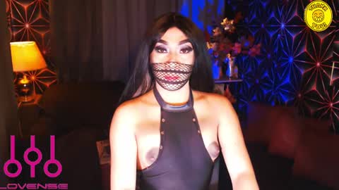 THE QUEEN ALPHA   Queen Medusa Prey online show from February 17, 9:03 am