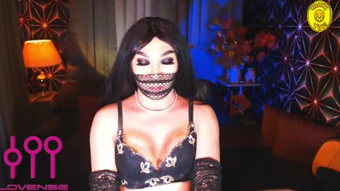 THE QUEEN ALPHA   Queen Medusa Prey online show from March 3, 4:03 pm