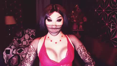 THE QUEEN ALPHA   Queen Medusa Prey online show from March 4, 9:43 pm