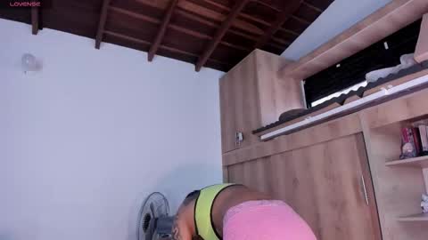 medussa13 online show from November 25, 1:11 pm