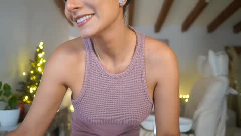 Snapshot of meegan1 chatting on December 20, 5:18 pm Andrea online show from December 20, 5:18 pm