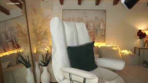 Snapshot of meegan1 chatting on February 21, 12:39 pm Andrea online show from February 21, 12:39 pm