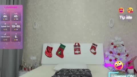 Snapshot of meegannlovee7 chatting on December 27, 6:46 am Megan online show from December 27, 6:46 am