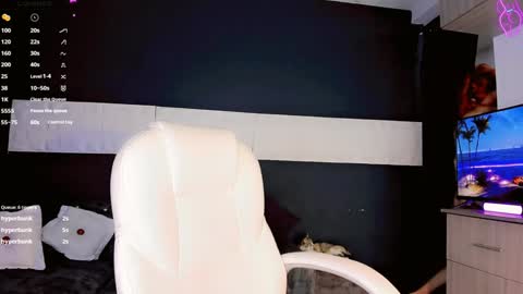 Snapshot of meelanyalejandraa chatting on January 19, 7:25 am MelanyAlejandra online show from January 19, 7:25 am