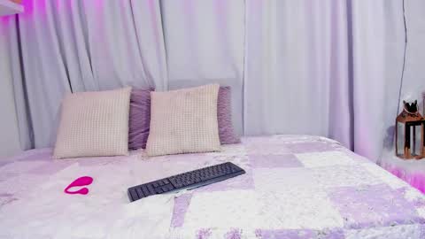 Melody online show from February 14, 3:36 am