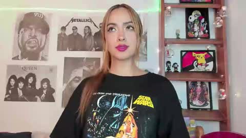 Snapshot of meeowlody chatting on March 4, 10:16 pm Emily online show from March 4, 10:16 pm