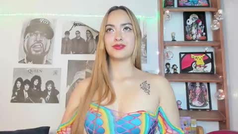 Snapshot of meeowlody chatting on October 28, 9:28 pm Emily online show from October 28, 9:28 pm